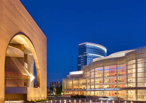 segerstrom center south coast plaza.